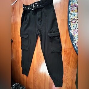 Cargo joggers with belt